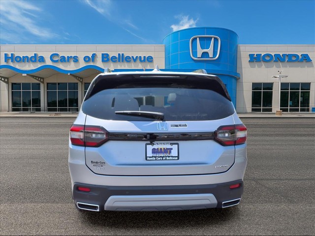 2025 Honda Pilot Touring photo 4