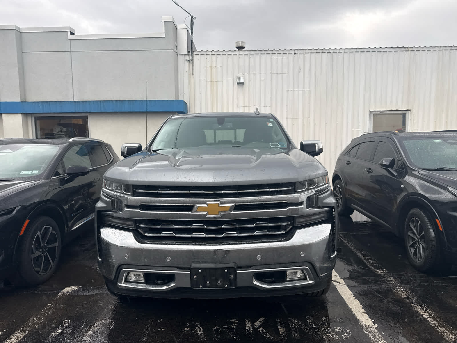 2021 Chevrolet Silverado 1500 LTZ photo 2