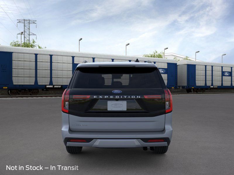 2025 Ford Expedition Platinum photo 4