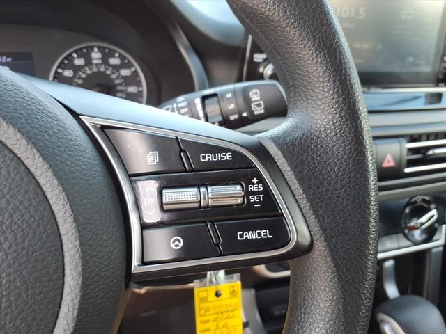 2022 Kia Seltos LX photo 21