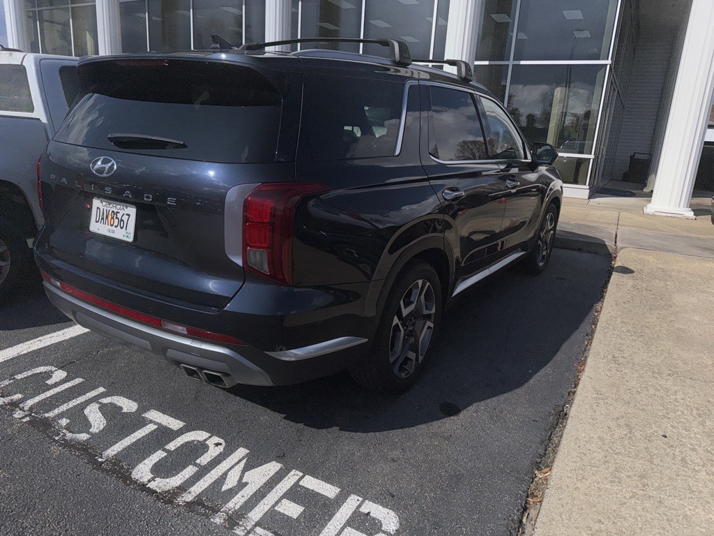 2024 Hyundai Palisade Limited photo 4