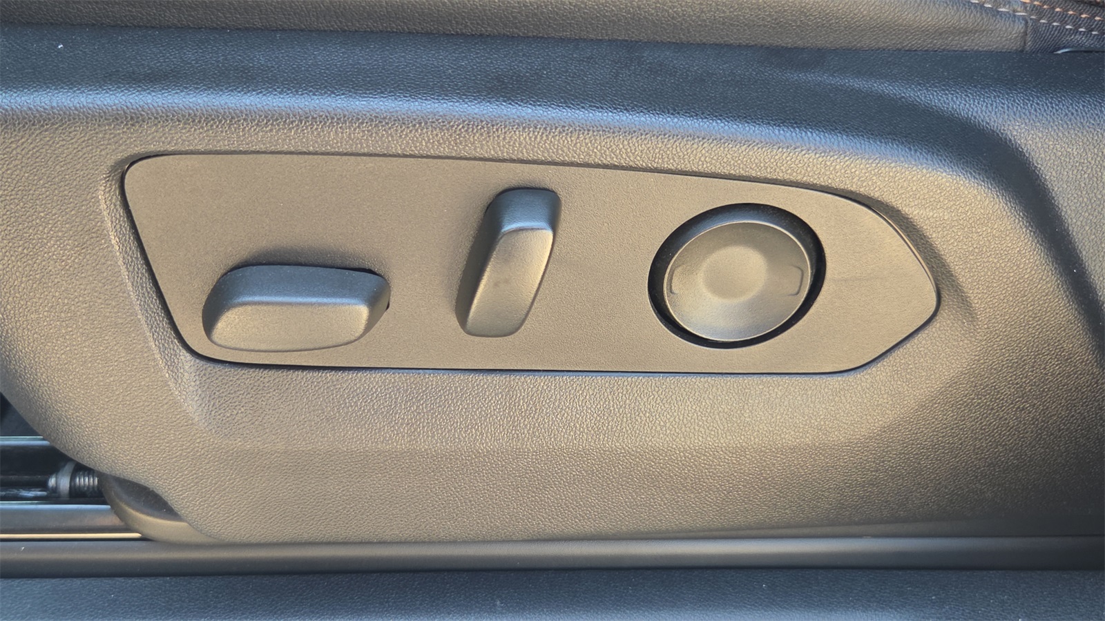 2022 Chevrolet Silverado 1500 High Country photo 32