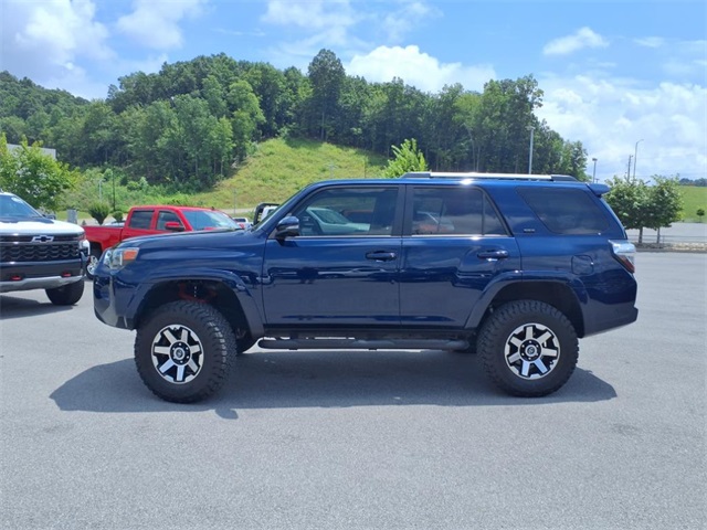 2023 Toyota 4Runner SR5 Premium photo 3