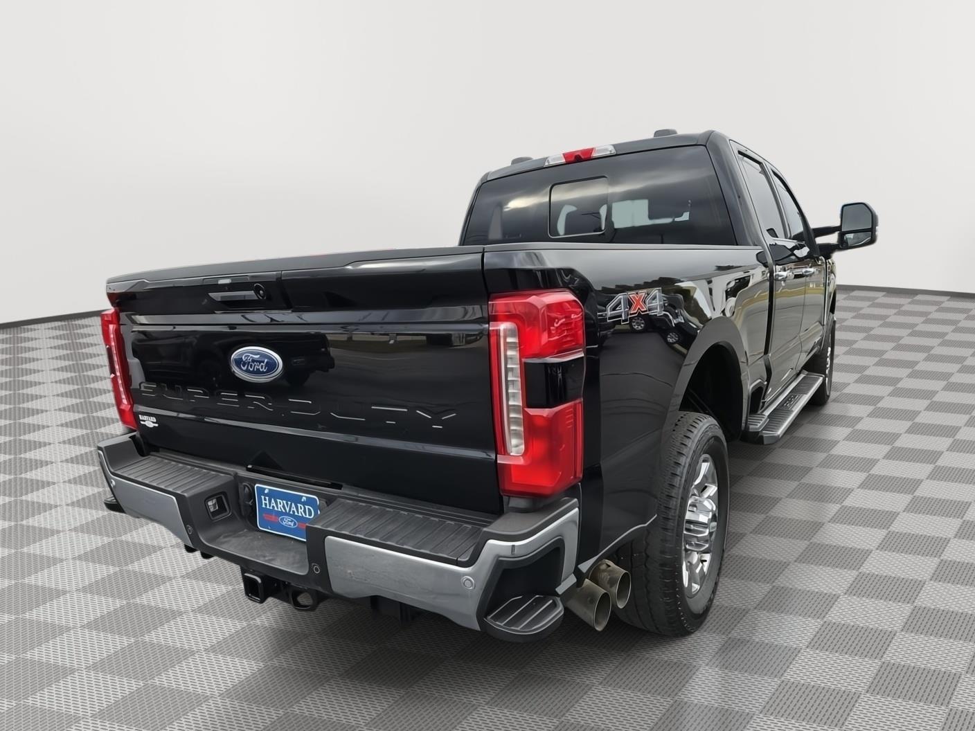 2023 Ford F-350 Lariat photo 4