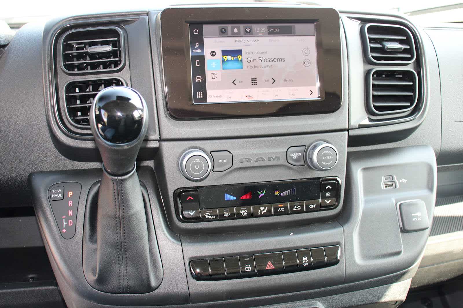 2025 Ram ProMaster 2500 photo 19