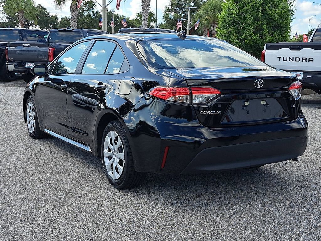 2024 Toyota Corolla LE photo 4