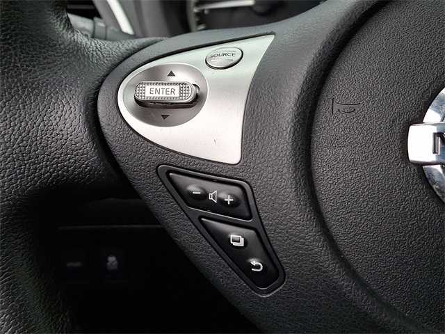 2019 Nissan Sentra SR photo 26
