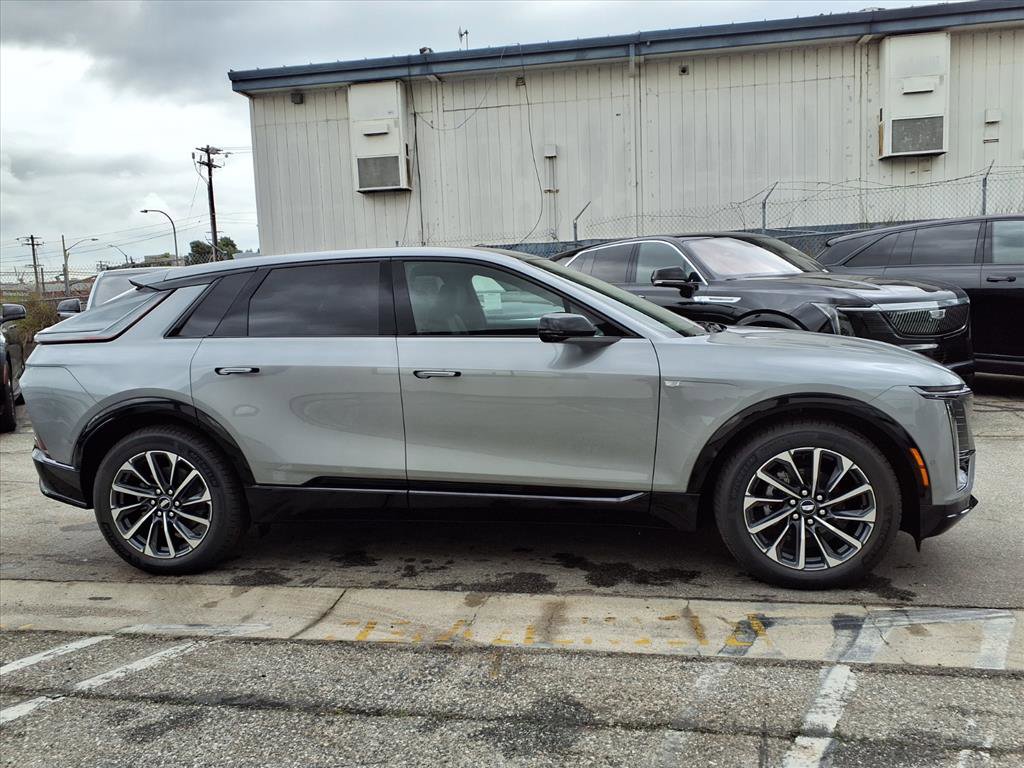 2026 Cadillac Lyriq Sport photo 4