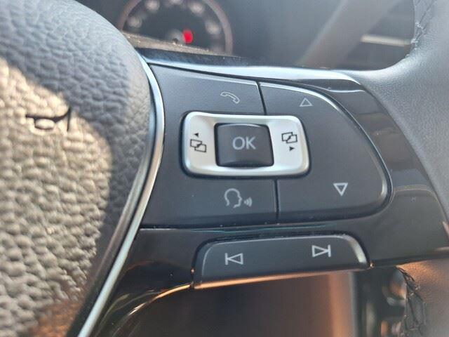 2021 Volkswagen Passat 2.0T SE photo 13