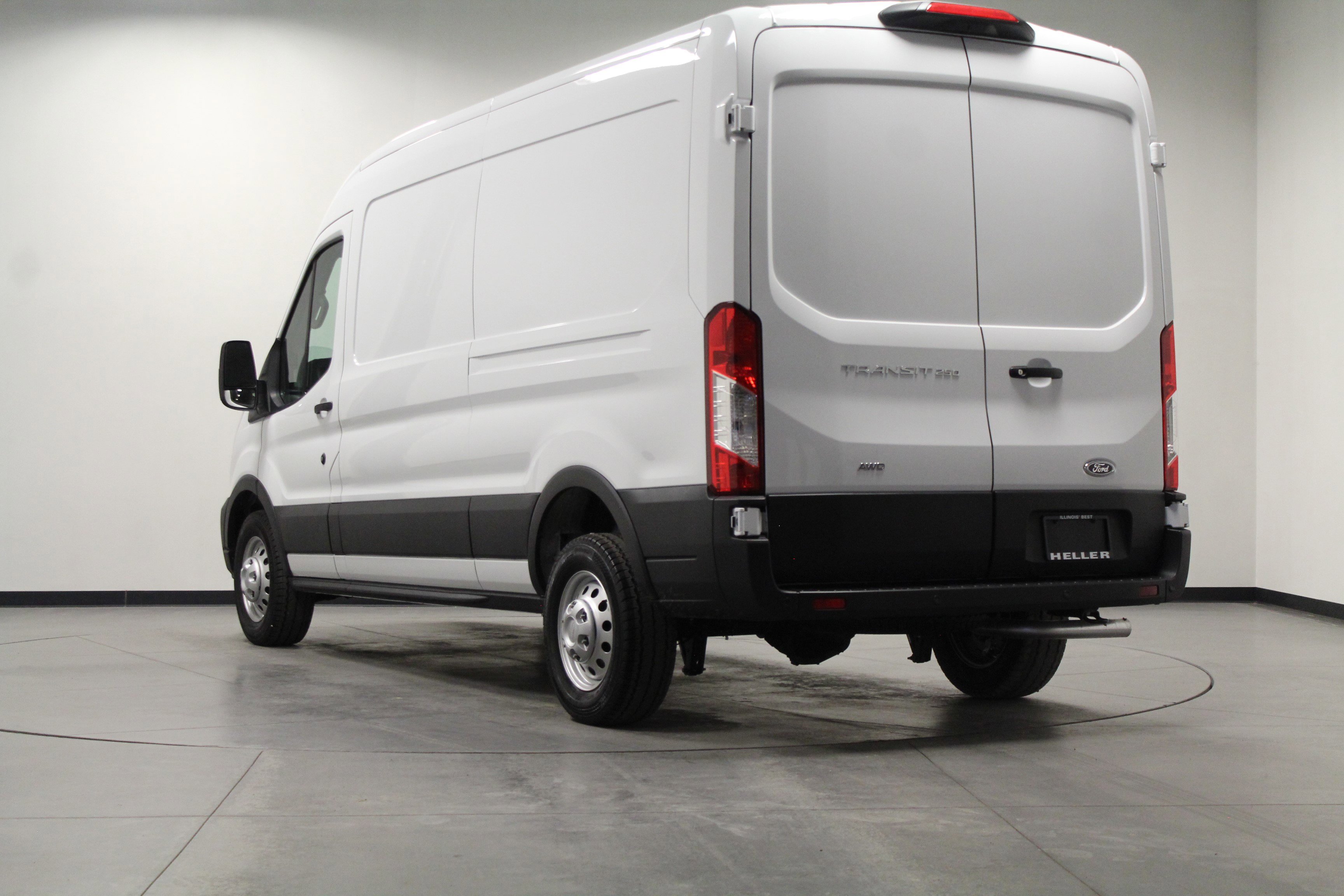 2025 Ford Transit Cargo Van photo 4