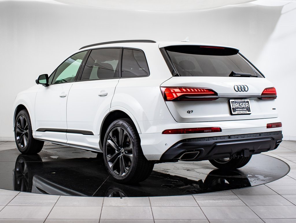 2025 Audi Q7 55 Premium Plus photo 6