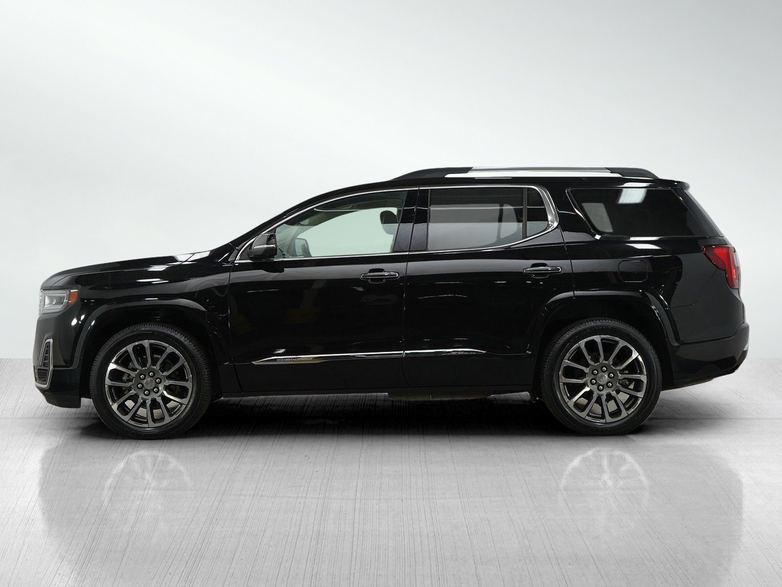 2022 Gmc Acadia Denali photo 2
