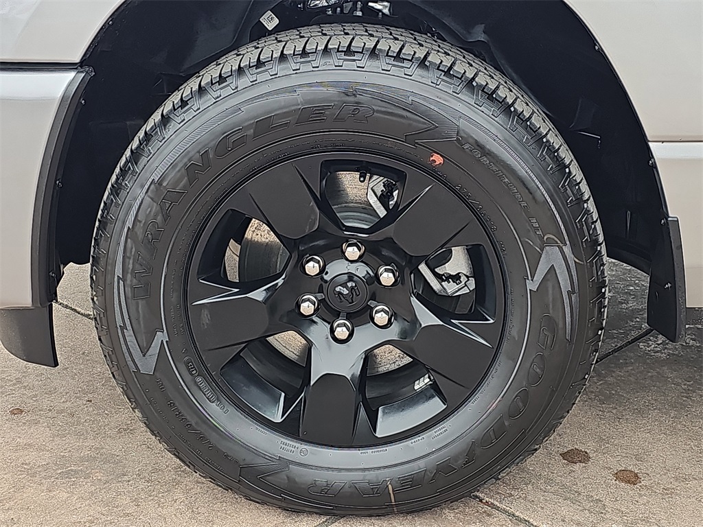 2025 Ram 1500 Tradesman photo 35