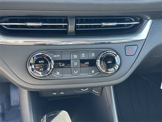 2025 Buick Envista Preferred photo 18