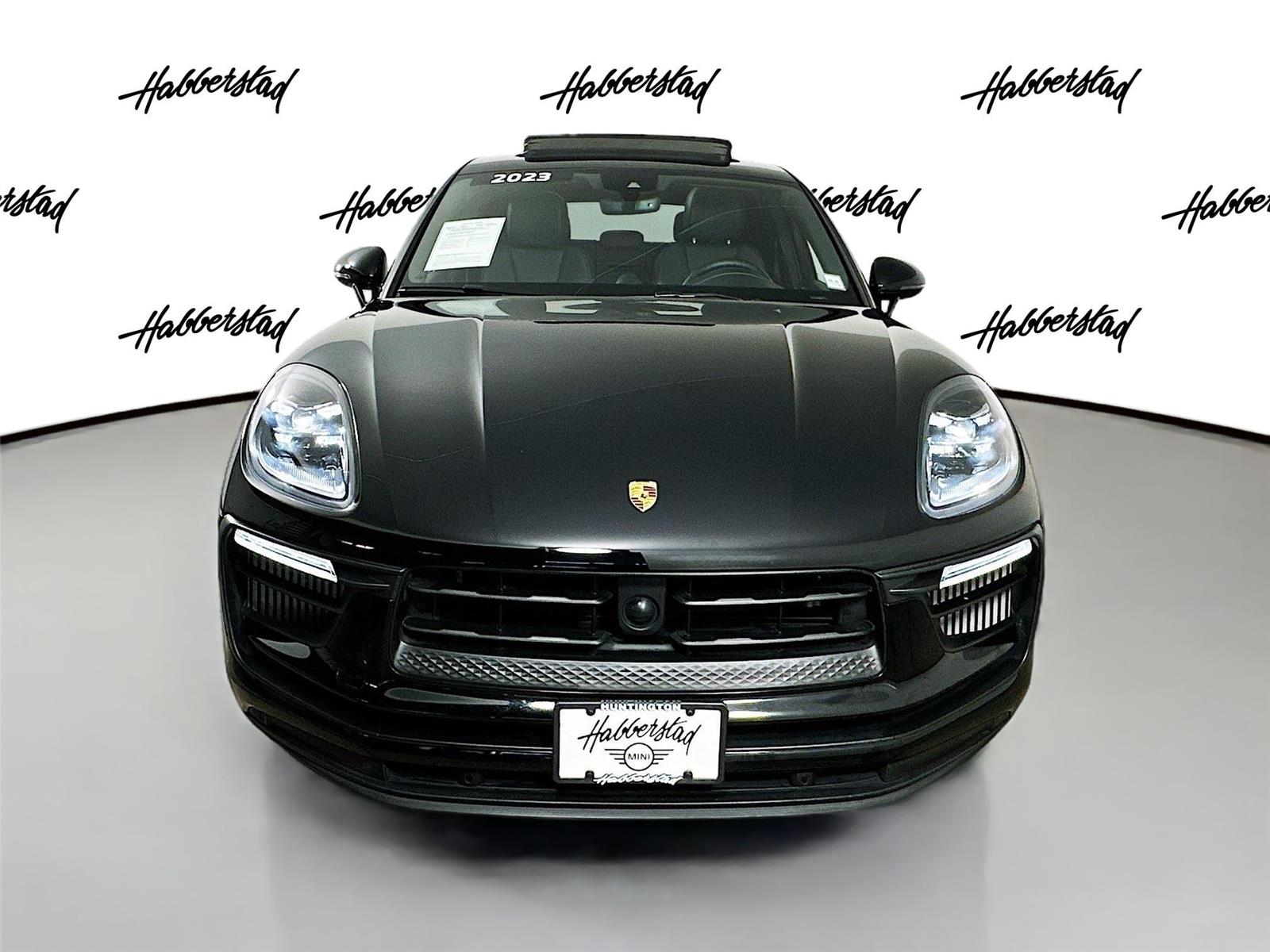 2023 Porsche Macan S photo 2