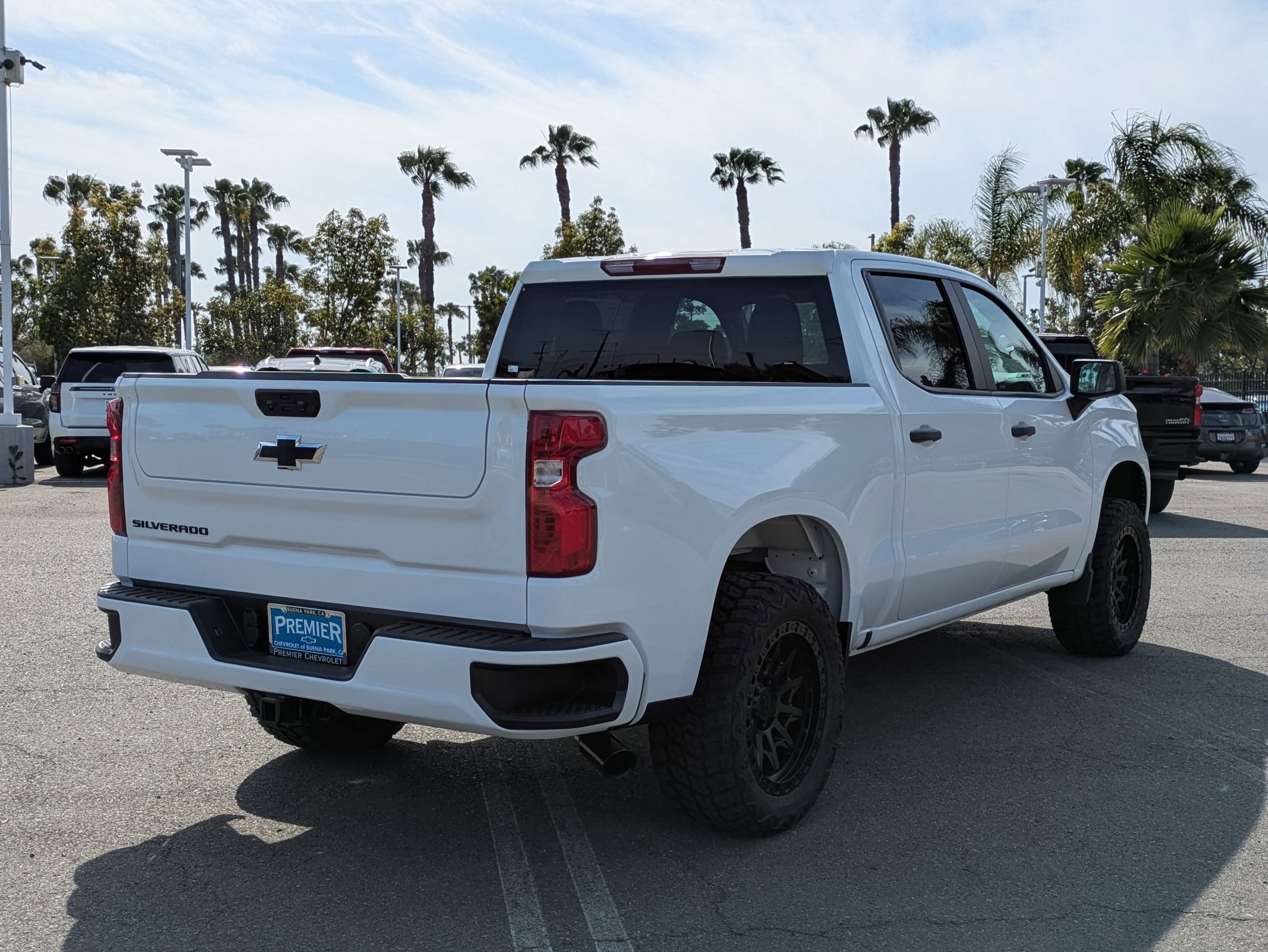2025 Chevrolet Silverado 1500 Custom photo 5