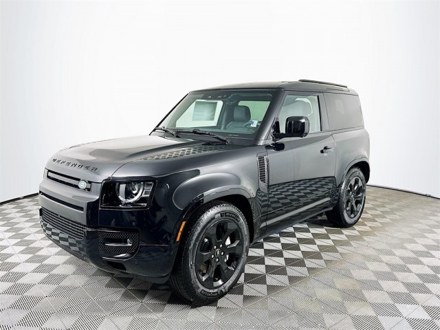 2025 Land Rover Defender 90 X-Dynamic SE
