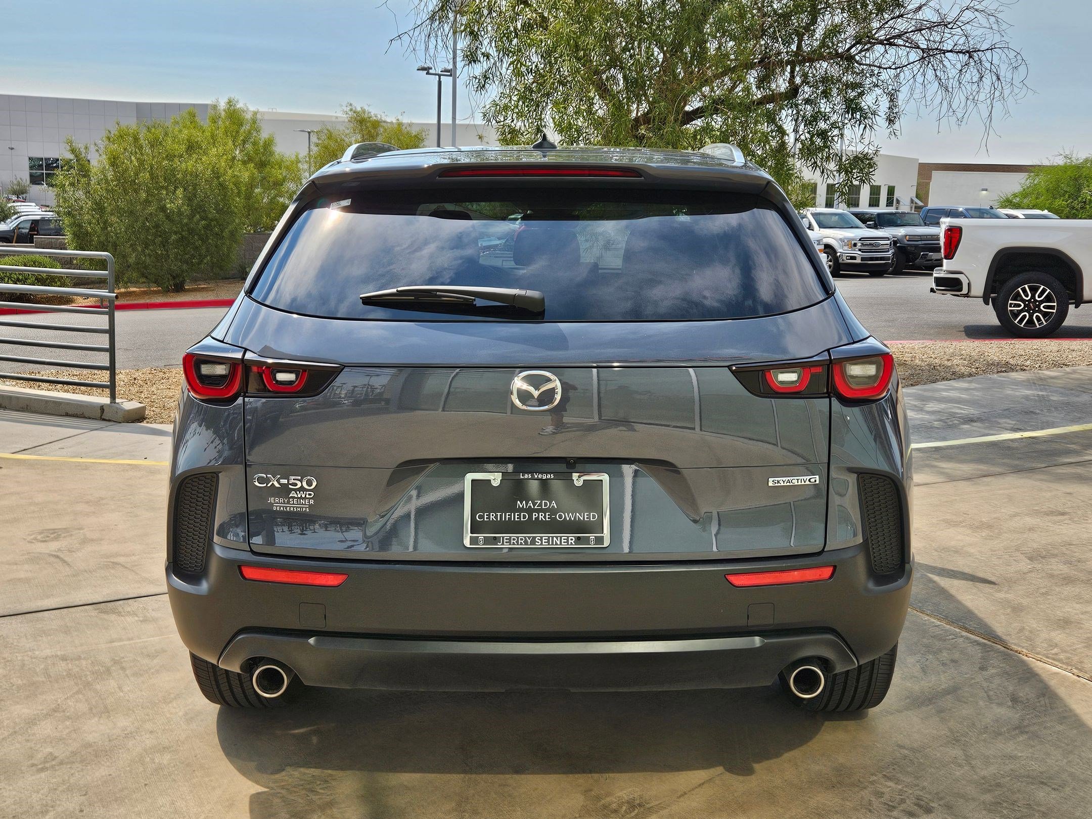 2025 Mazda CX-50 2.5 Premium Plus photo 4