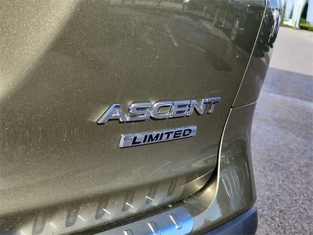 2025 Subaru Ascent Limited photo 4