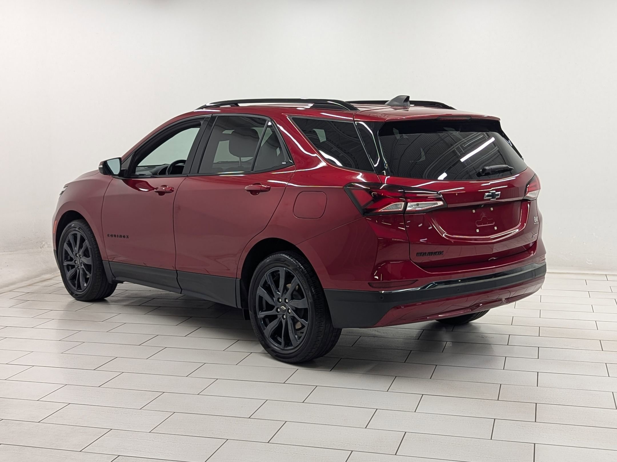 2022 Chevrolet Equinox RS photo 2