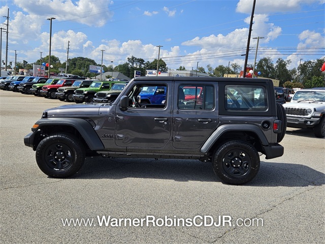 2025 Jeep Wrangler Sport photo 4