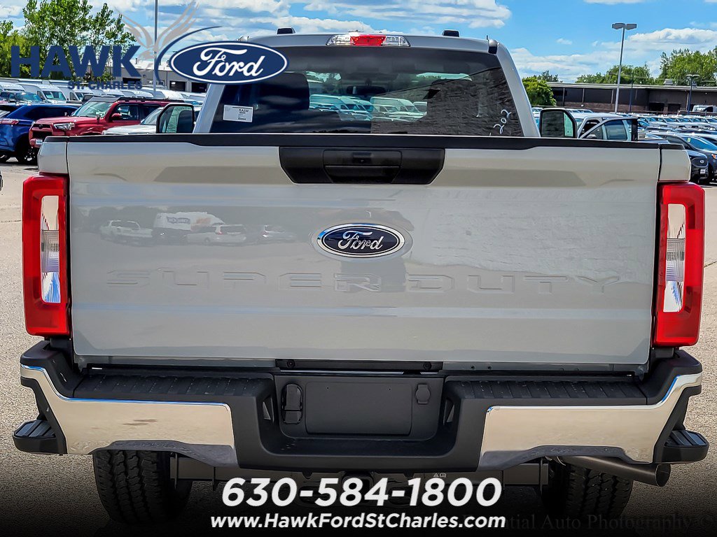 2025 FORD F-350 - Image 4