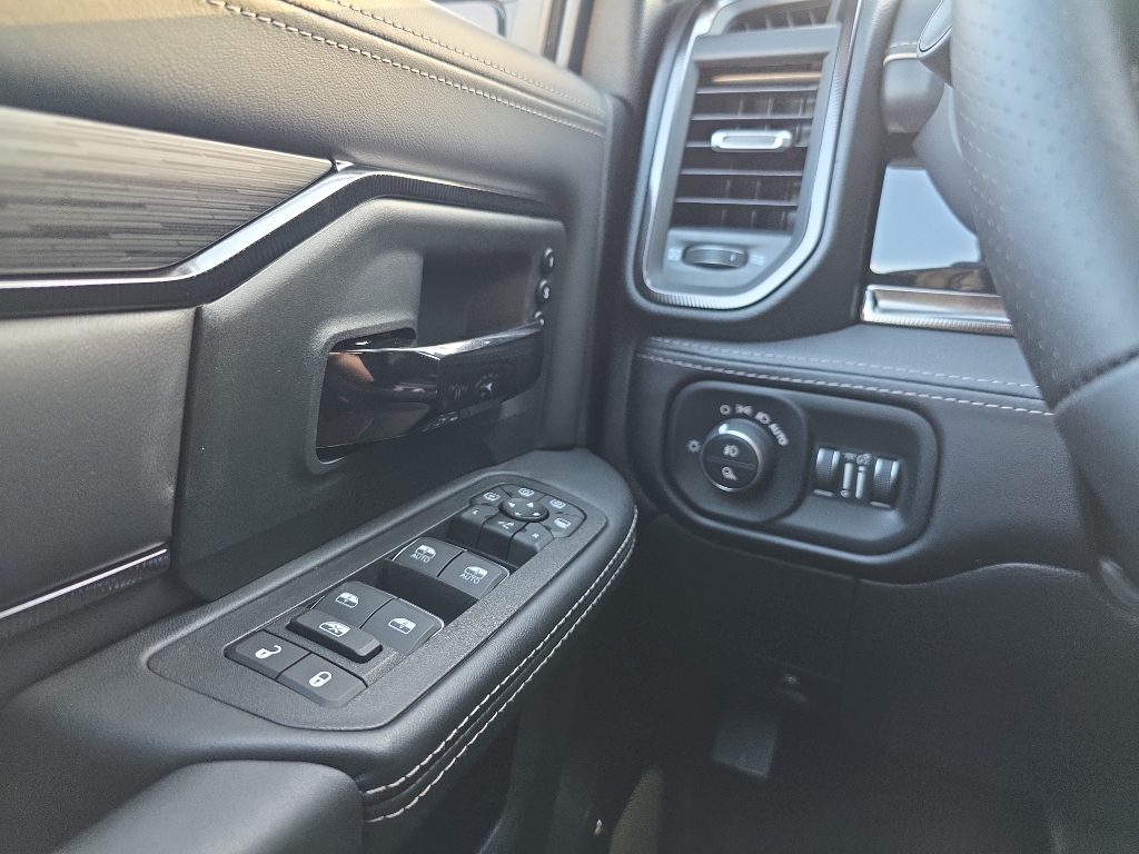 2025 Ram 2500 Power Wagon photo 13