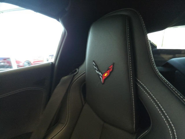 2020 Chevrolet Corvette Stingray 2LT photo 24