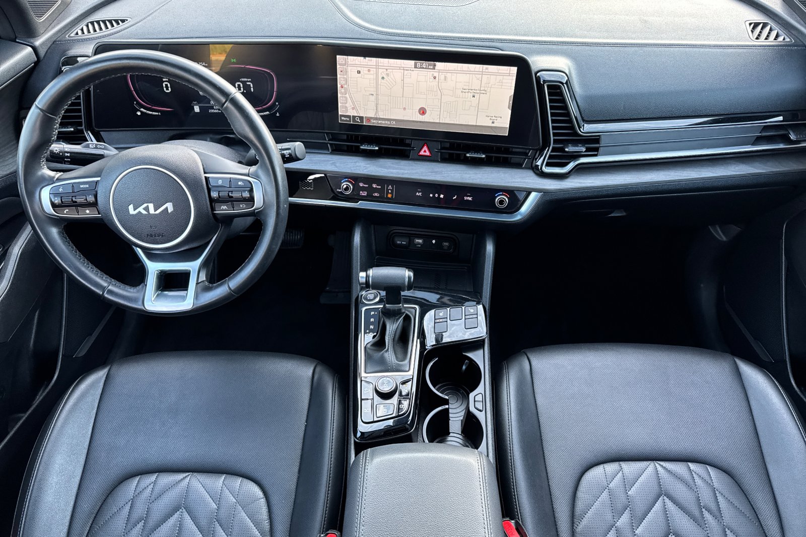 2023 Kia Sportage X-Line photo 3