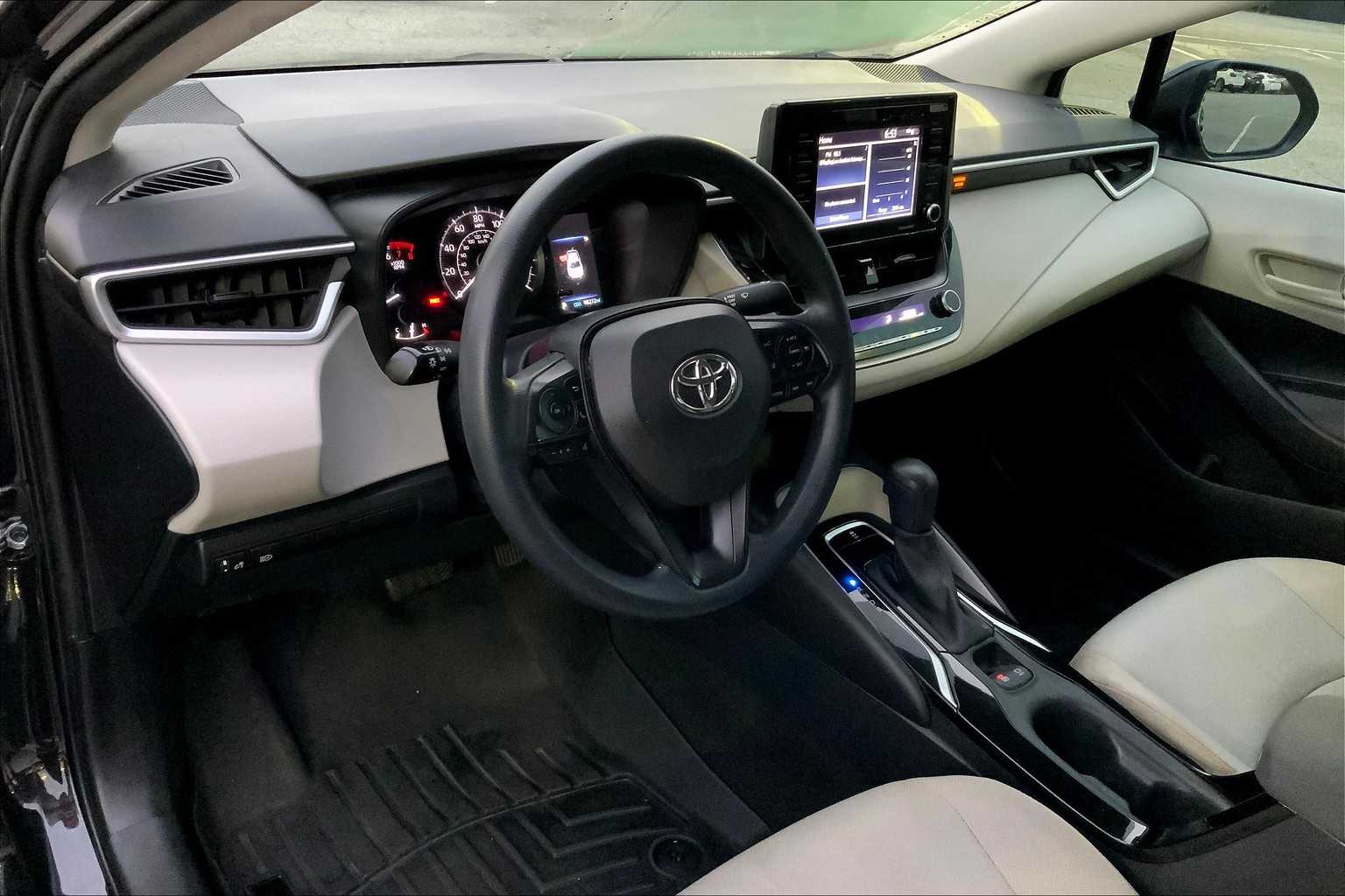 2022 Toyota Corolla L photo 16