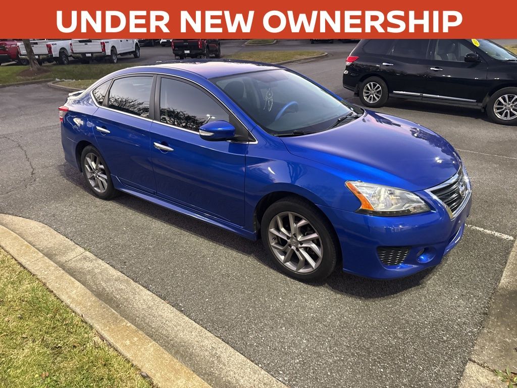 2015 Nissan Sentra SR's photo