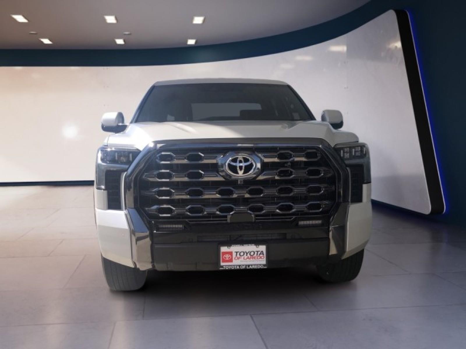 2024 Toyota Tundra Platinum CrewMax photo 7