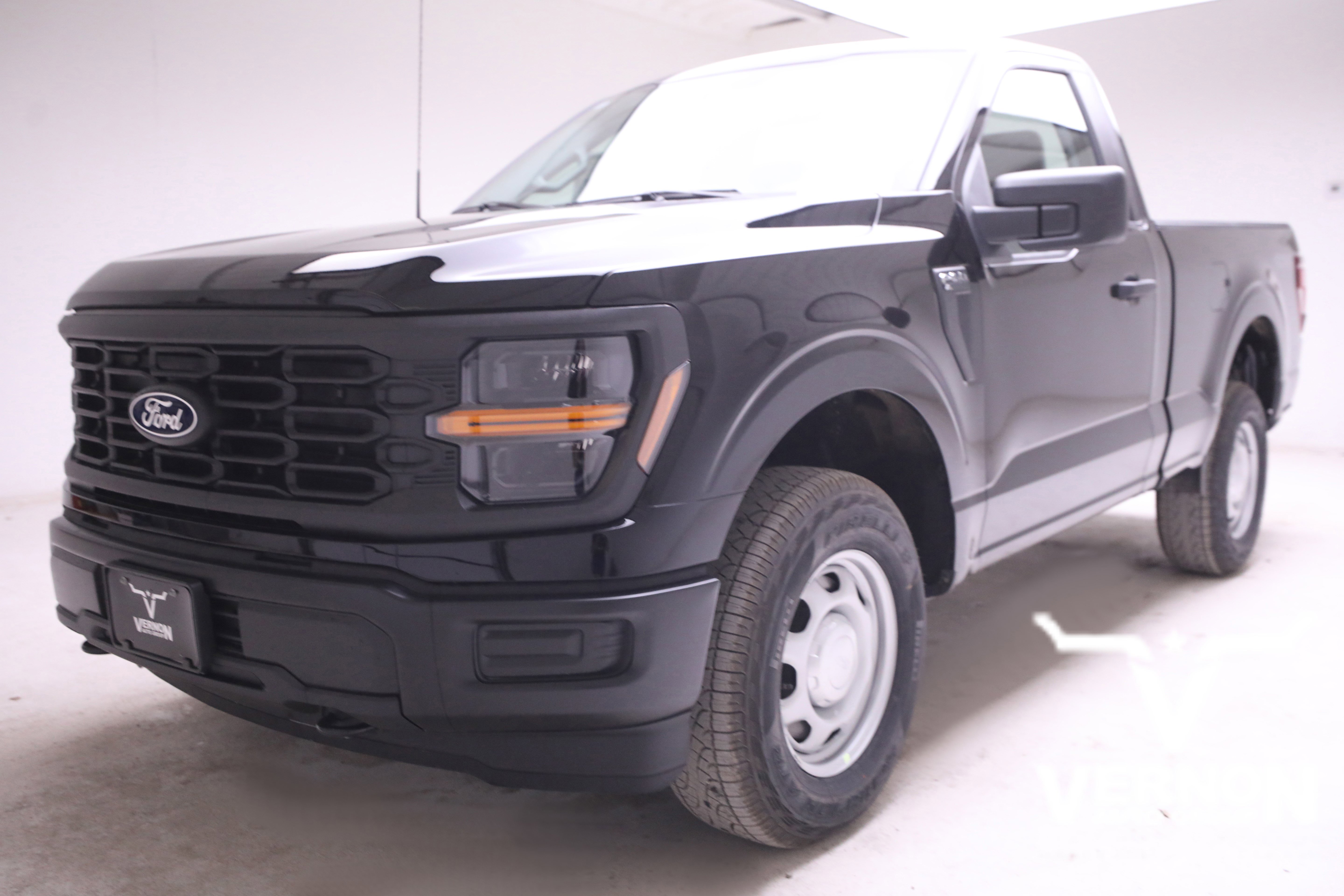 2026 Ford F-150 XL's photo