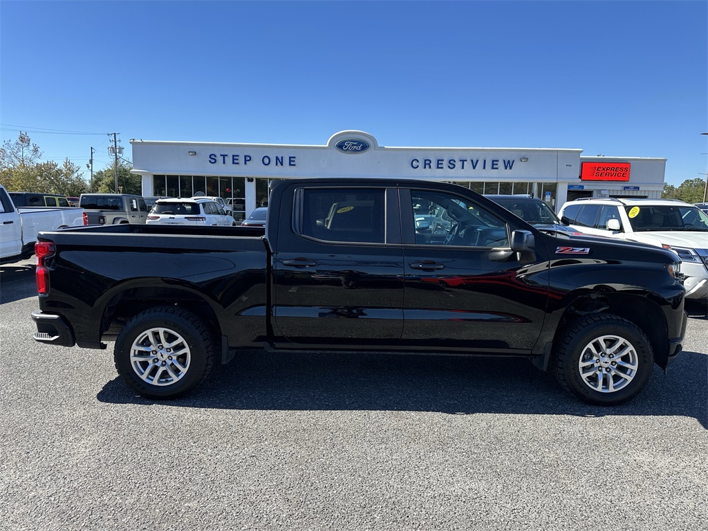 2020 Chevrolet Silverado 1500 RST photo 3