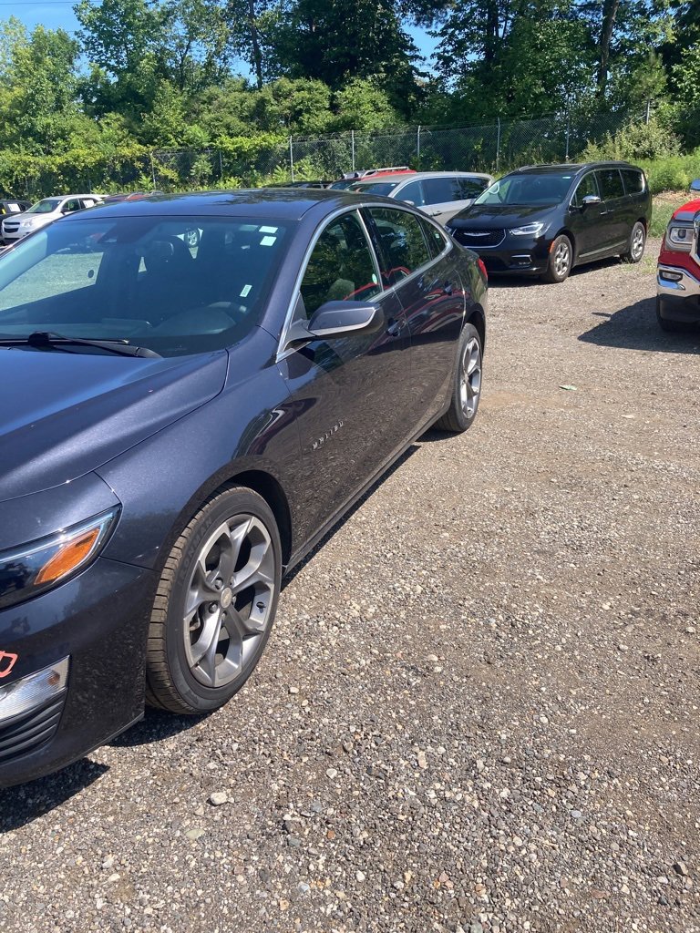 1G1ZD5ST7PF172042