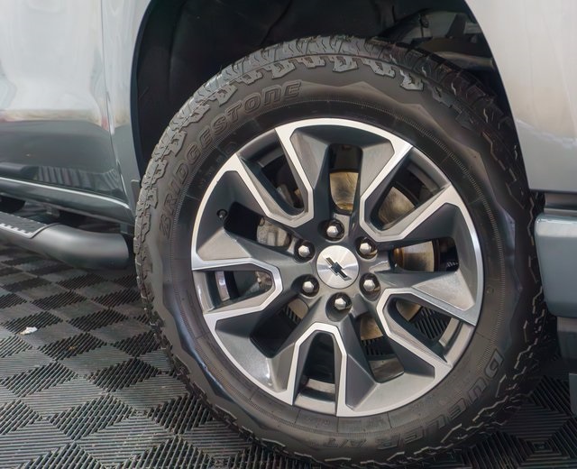 2020 Chevrolet Silverado 1500 RST photo 4