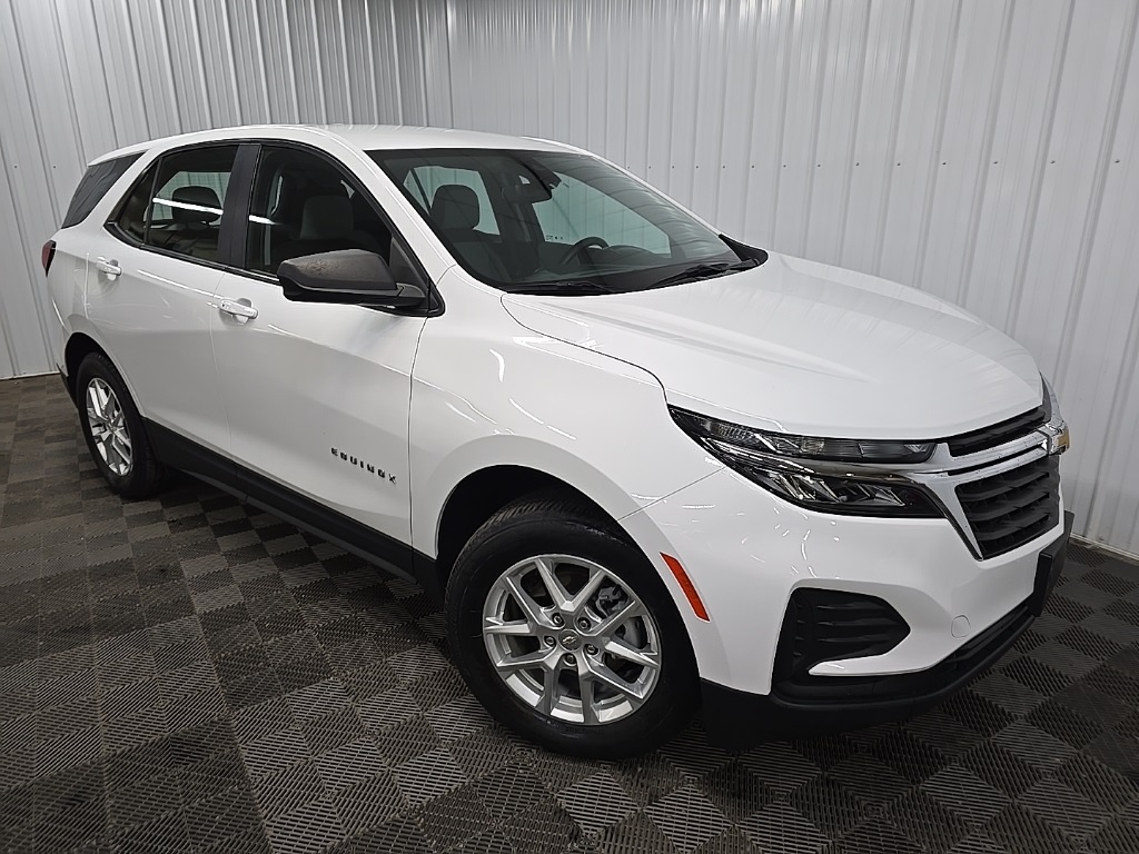 2022 Chevrolet Equinox LS photo 7