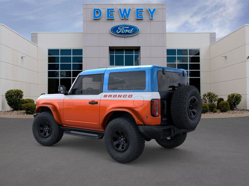 2025 Ford Bronco First Edition photo 3
