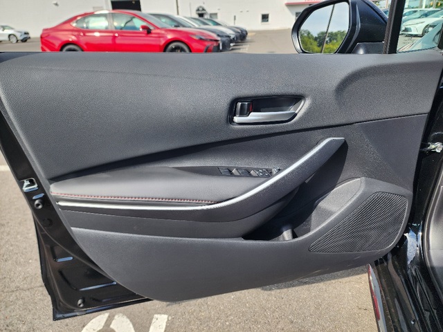 2025 Toyota Corolla SE photo 12