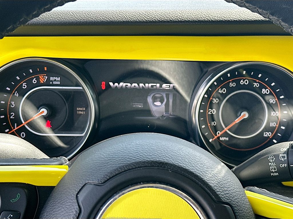 2022 Jeep Wrangler Unlimited High Tide photo 13