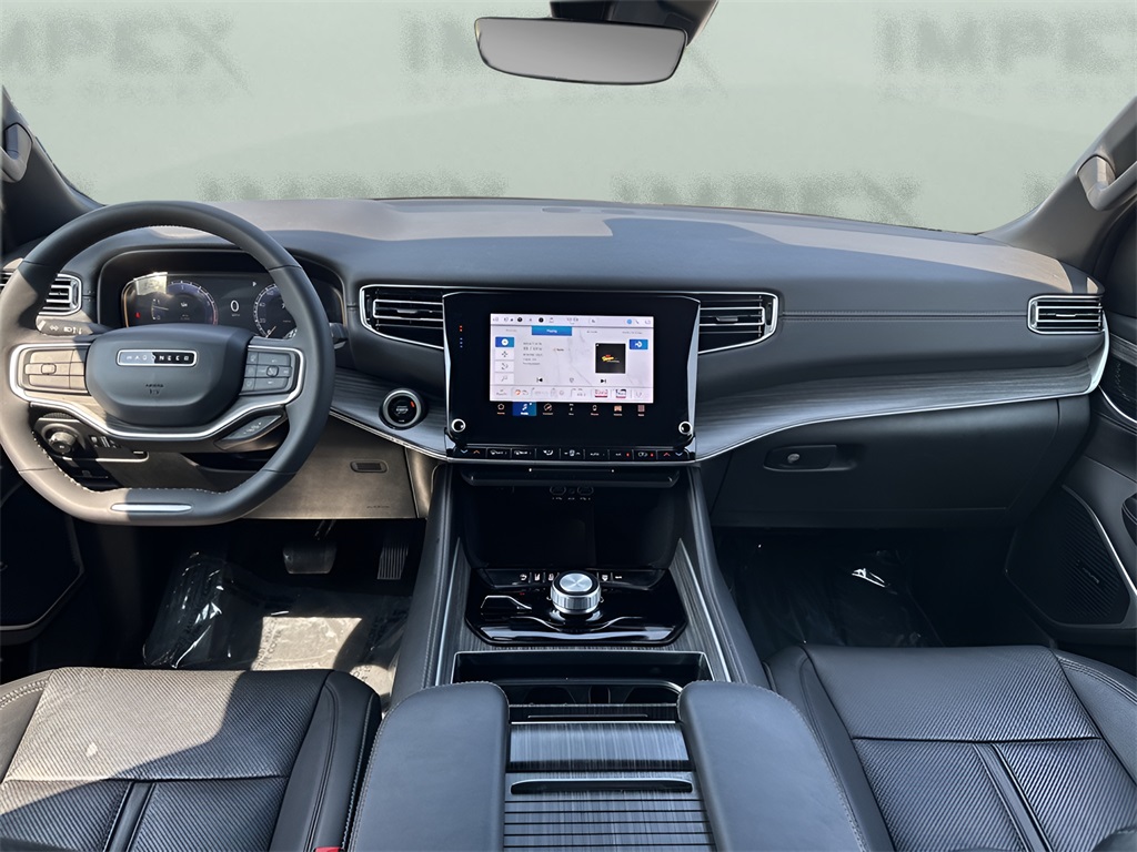 2024 Jeep Wagoneer L Series II photo 14