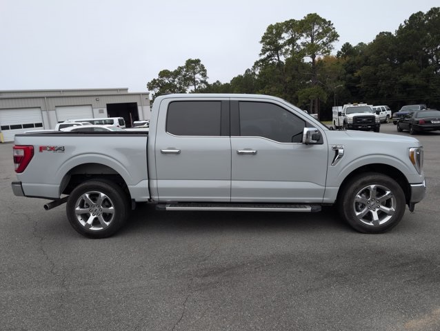 2023 Ford F-150 Lariat photo 2