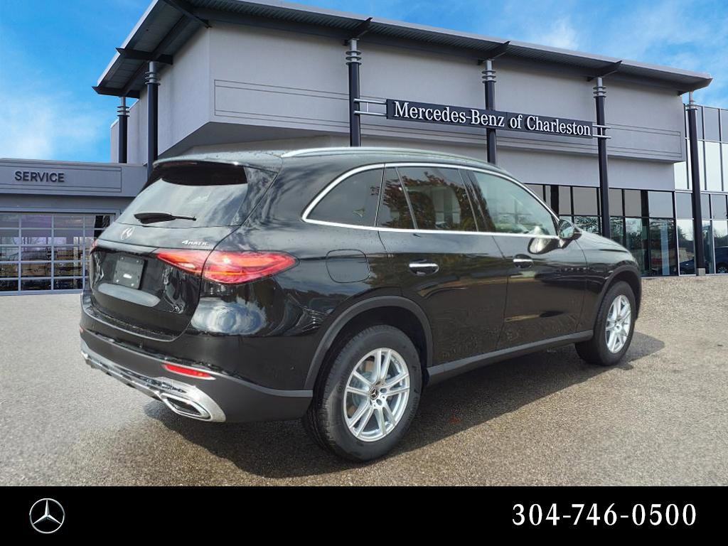 2025 Mercedes Benz GLC 300 4MATIC photo 2