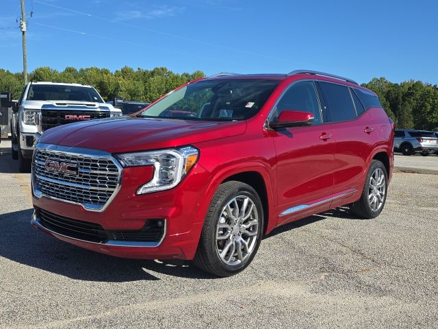 2023 GMC Terrain Denali's photo