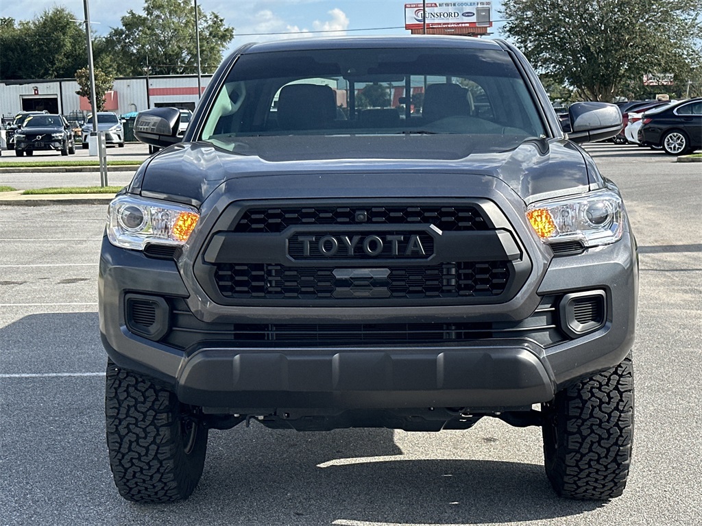 2023 Toyota Tacoma SR5 photo 3