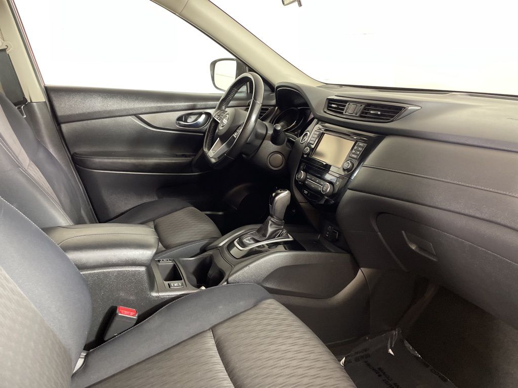 2017 Nissan Rogue SV AWD photo 13