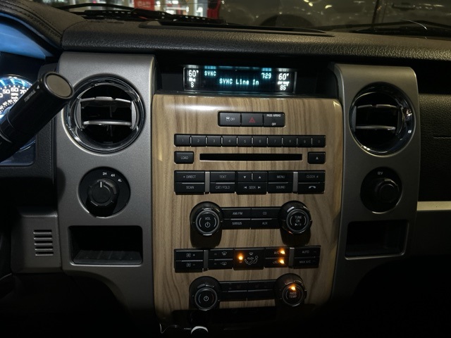 2011 Ford F-150 Lariat photo 9