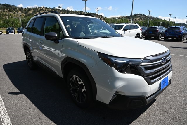 2025 Subaru Forester Premium Base photo 7