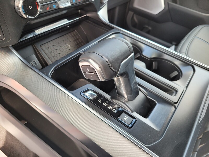 2025 Ford F-150 Platinum photo 19