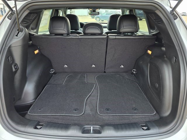 2025 Jeep Compass Limited photo 9